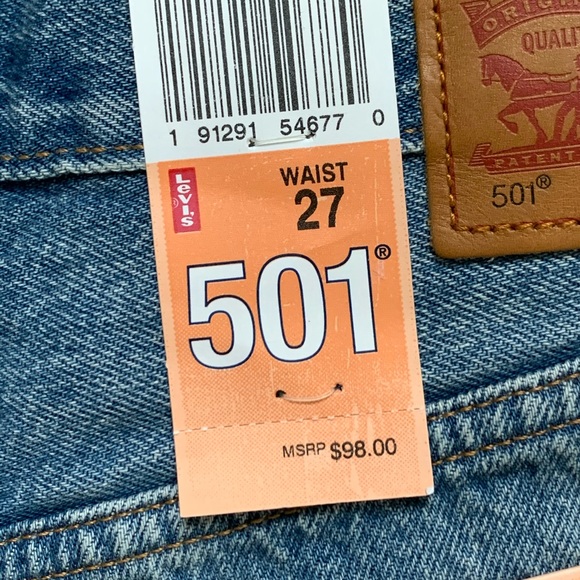 Levi’s 501~ *Studded Detail, Jean Shorts. Sz 27. NWT - Picture 4 of 7